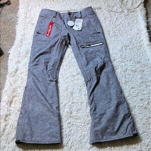 Volcom Gray woman’s small GORE-TEX NWT! Ski/snowboard pants!